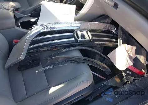 2013 Honda Accord Ex-L V-6 z USA, uszkodzony, nr VIN 1HGCR3F84DA032727